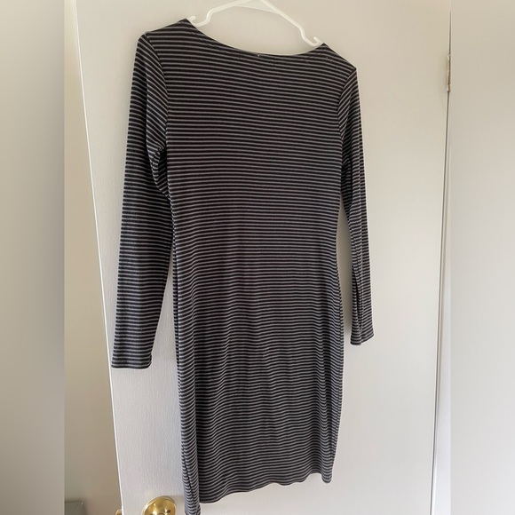 Striped long sleeve bodycon dress - Picture 2 of 4